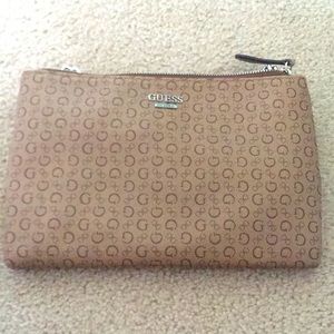 Guess crossbody/clutch purse